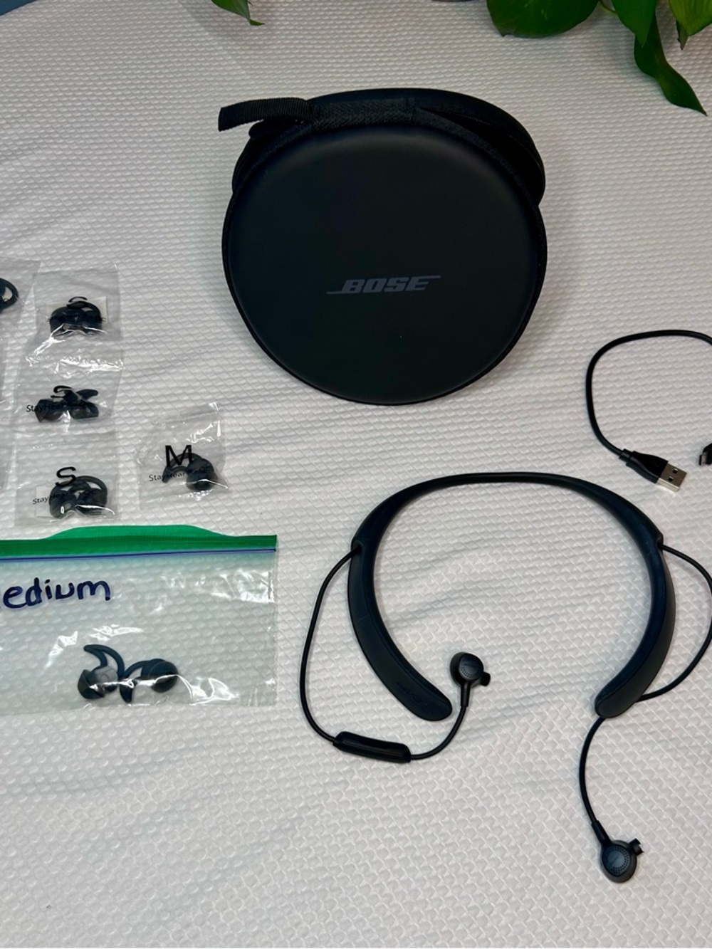 Bose QuietControl 30 wireless noise-cancelling headphones with Case